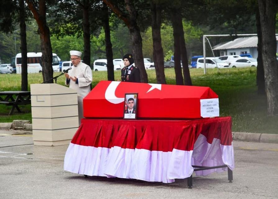 Genç yaşta vefat eden komutanın son mesajları ağlattı