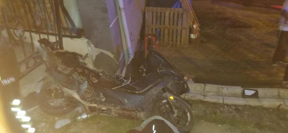 19 yaşındaki motosikletli korkunç kazada hayatını kaybetti