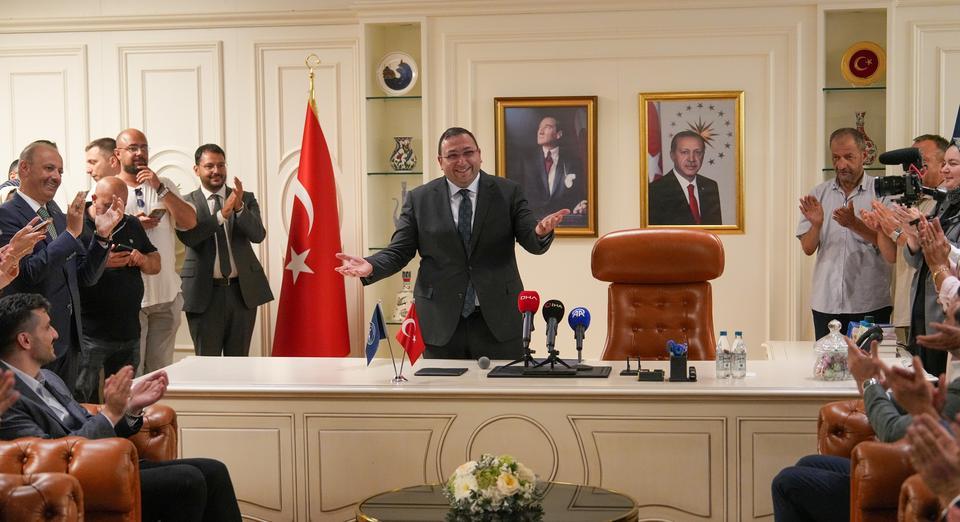 ÜSKÜDAR BELEDİYE BAŞKAN VEKİLİ DÜNDAR ZİYA GÜLTEKİN HAYATINI KAYBETTİ
