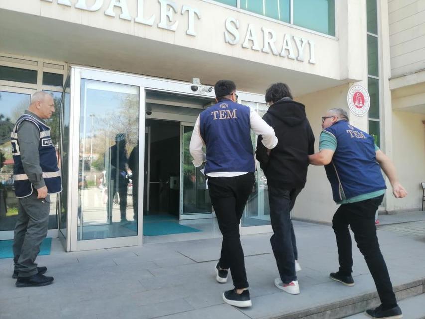 Okulunu hedef gösteren öğrenci tutuklandı