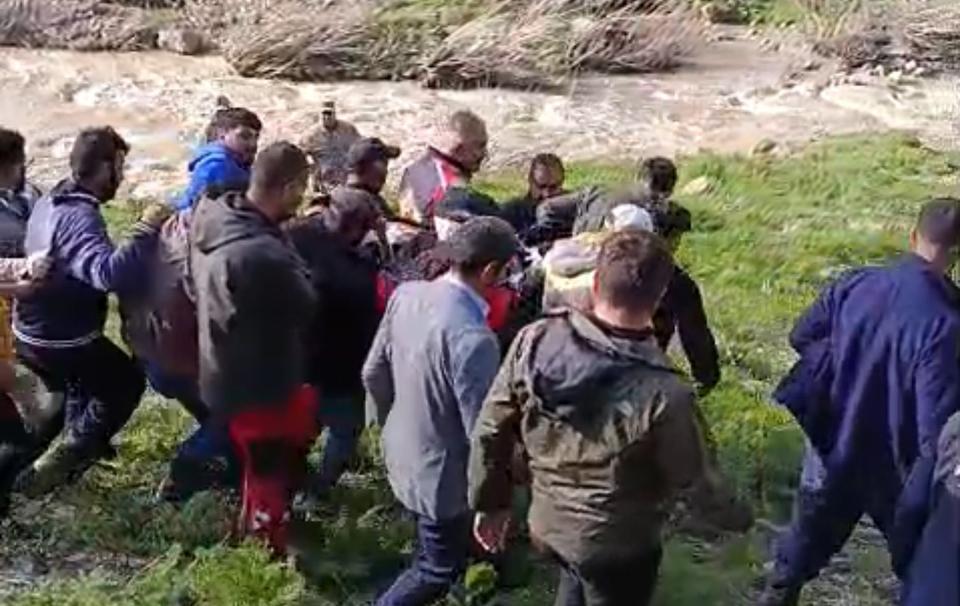 Pancar toplarken kayalıklardan düşerek öldü