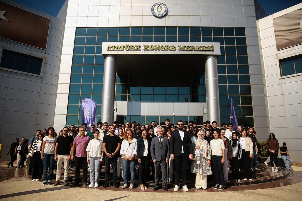 ADÜ’de oryantasyon programları devam ediyor