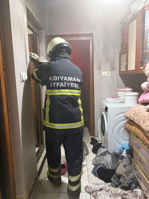 Ev yangını korkuttu