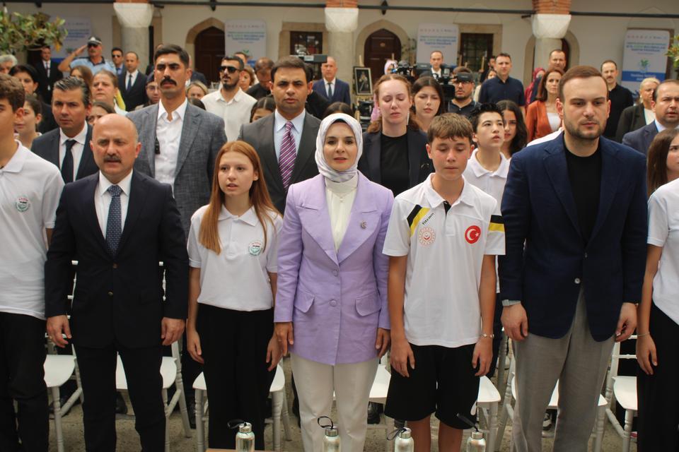 Bakan Göktaş: "İklim değişikliğinin yükünü en fazla çocuklarımız taşıyor"