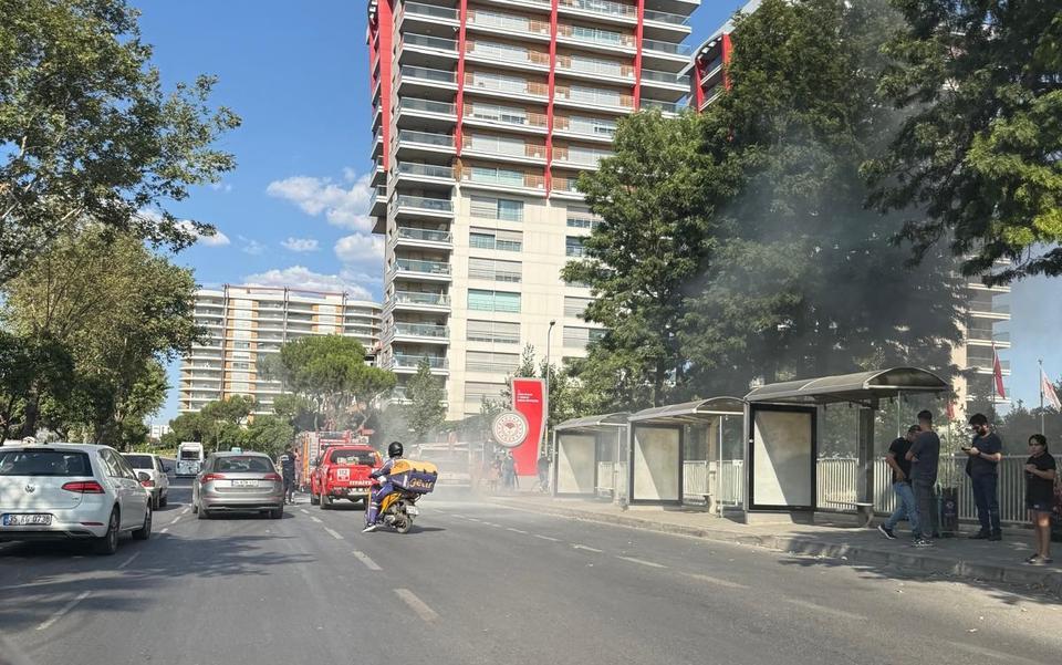 Aydın’da seyir halindeki otomobil alev aldı