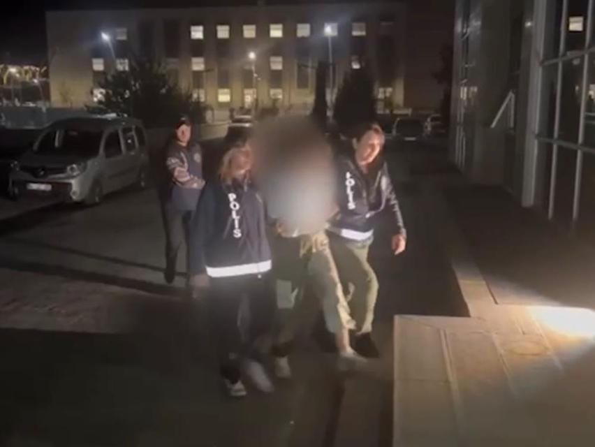 Otomobili çalan şüpheliler yakalandı