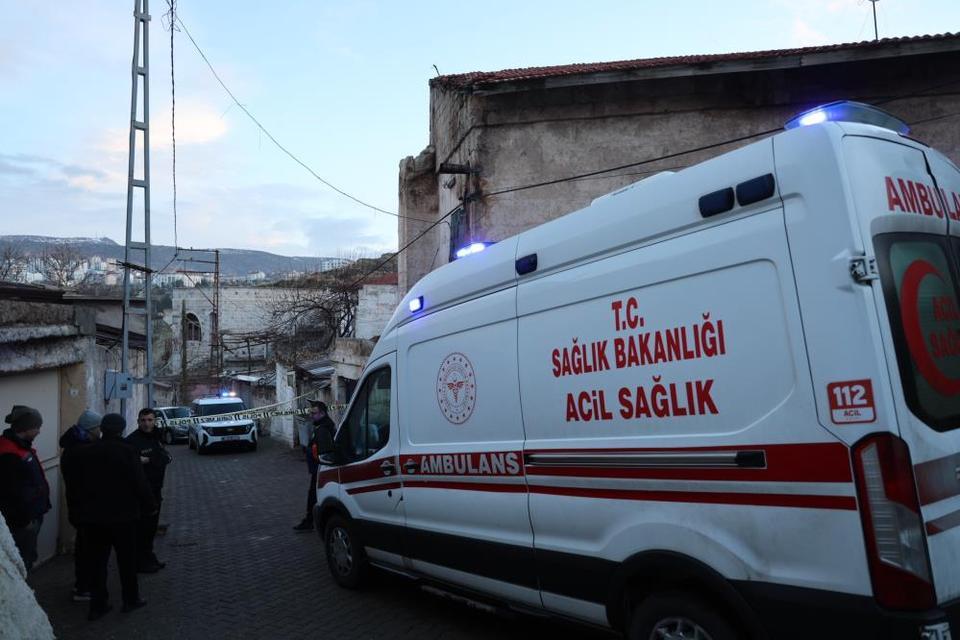 Haber alınamayan adam evinde ölü bulundu