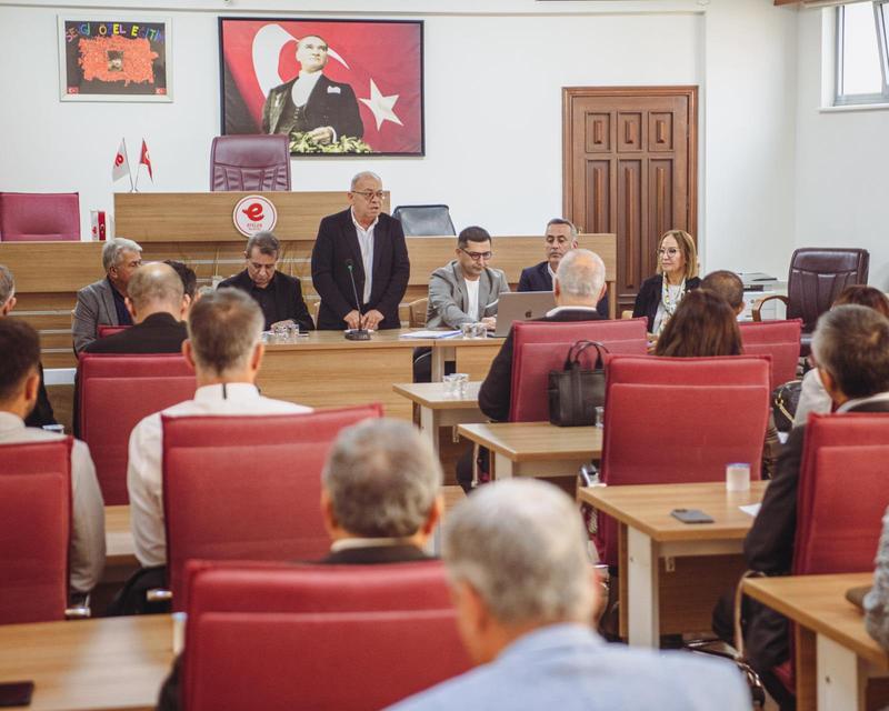CHP Aydın meclis öncesi Efeler'de bir araya geldi