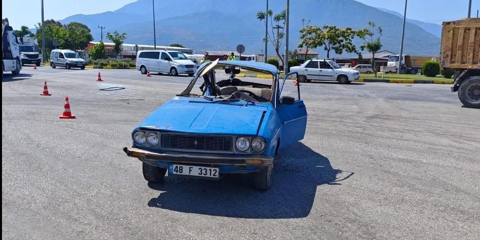 FETHİYE'DE TRAFİK KAZASI: 1 ÖLÜ