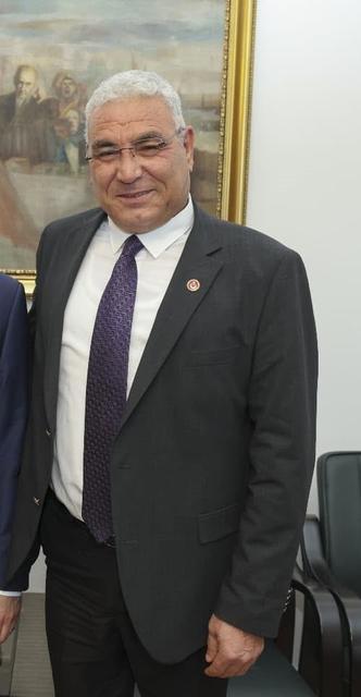 Eşini darbeden muhtar, uzaklaştırma kararını ihlal edince tutuklandı