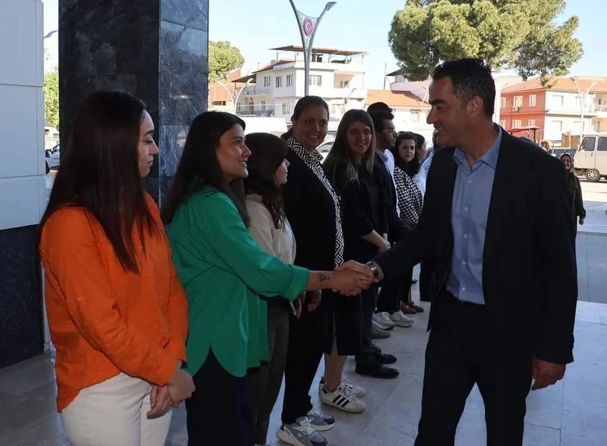 Koçarlı'nın yeni başkanı Arıcı mesaisine başladı