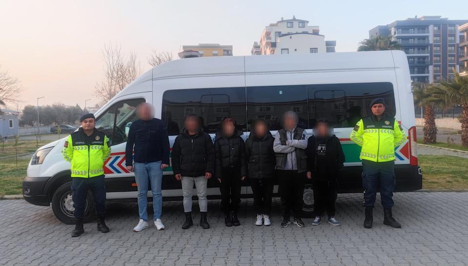 Aydın’da durdurulan araçtan çıktılar