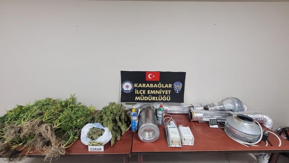 İZMİR'DE UYUŞTURUCU OPERASYONU: 1 TUTUKLAMA