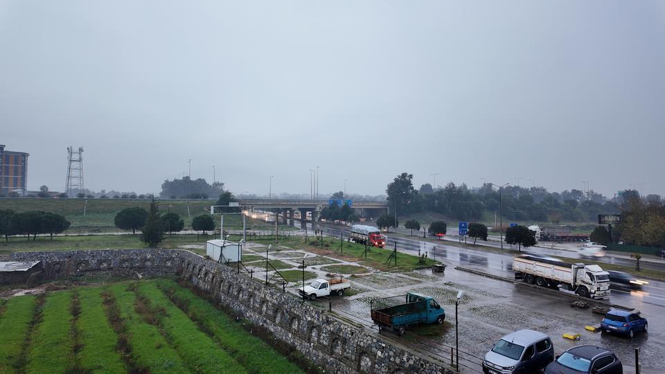 Aydın’da gök gürültülü yağmur etkili oluyor