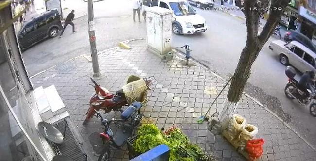Cadde ortasında silahlı çatışma