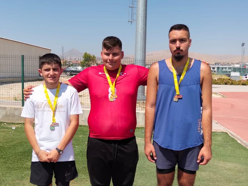 Aydınlı özel sporculardan büyük başarı