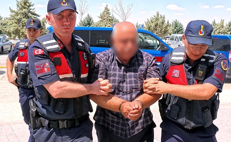 2 kişiyi tabancayla öldüren zanlı adliyeye sevk edildi