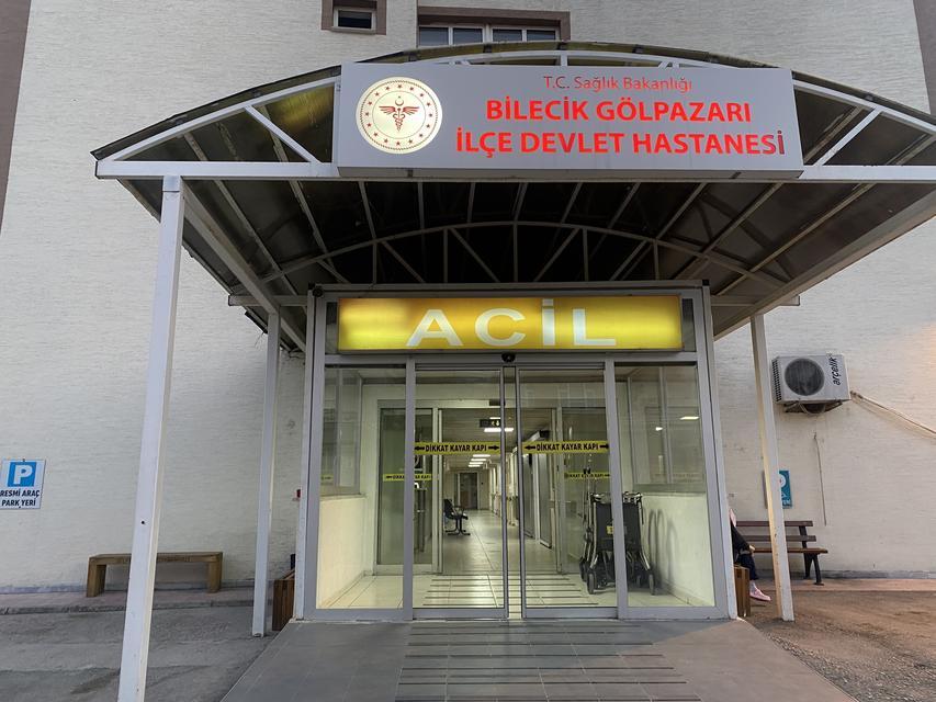 Genç kız tüfekle vurulmuş halde bulundu