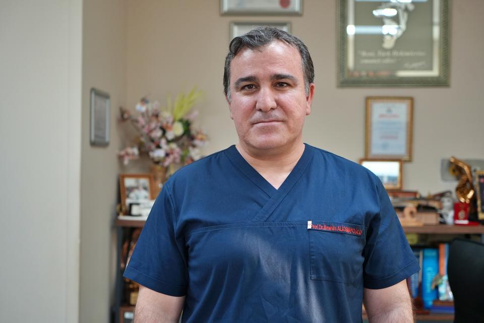 25 BİN KİŞİ ARASINDA BÖBREĞİ İKİZ GİBİ UYUMLU ÇIKTI, 6 AYLIK KIZINA KAVUŞTU ORGAN NAKLİ, BABA VE KIZINI AYIRMADI