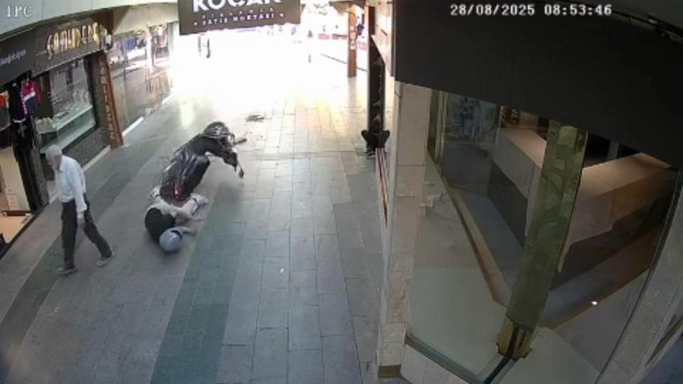 Motosiklet sürücüsü ölümden döndü