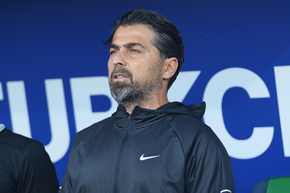 Çaykur Rizespor'da, İlhan Palut istifa etti