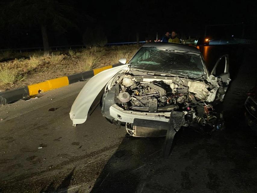 Otomobiller çarpıştı: 2 yaralı
