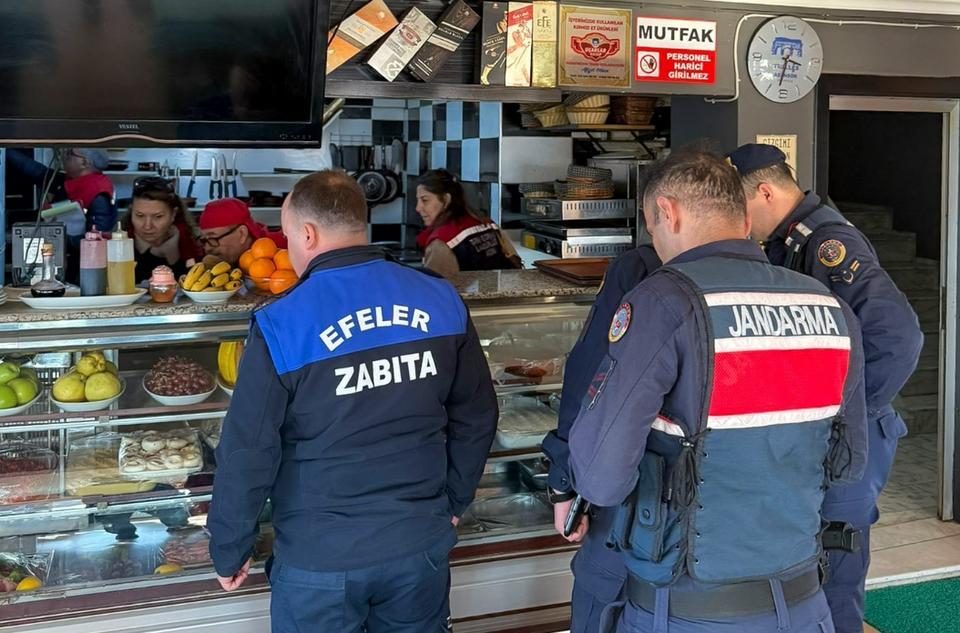 Efeler Belediyesi'nden yıl başı öncesi gıda güvenliği seferberliği