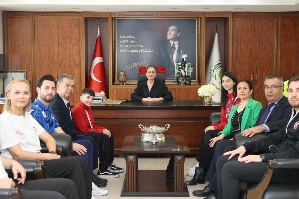 Nazilli’nin gururu şampiyonlardan Kaymakam’a ziyaret
