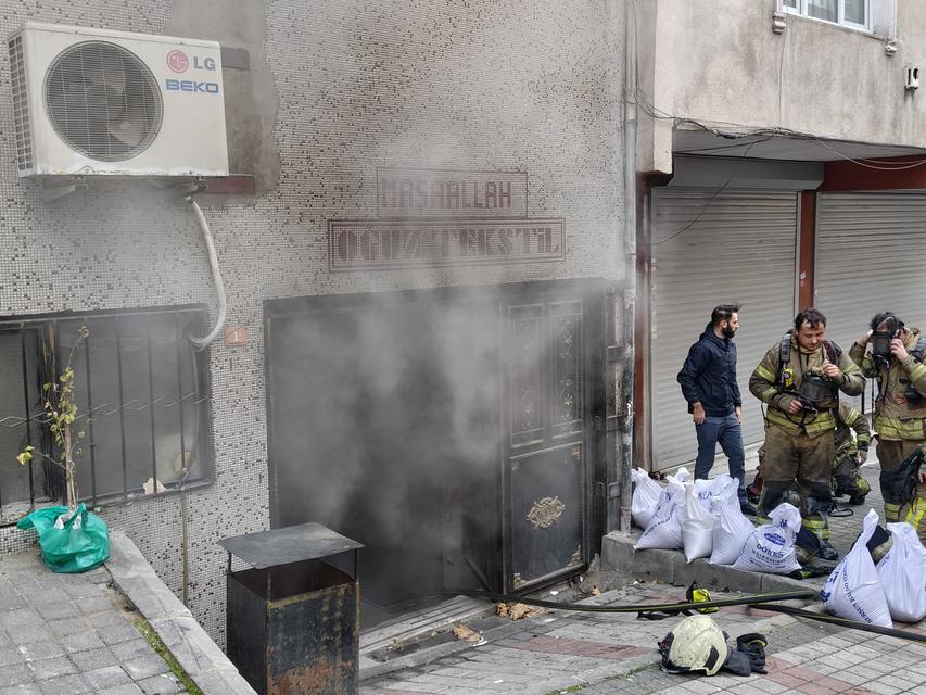 Tekstil atölyesinde korkutan yangın