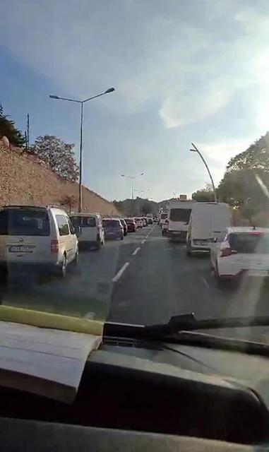 Trafikte "fermuar sistemi" hayat kurtardı