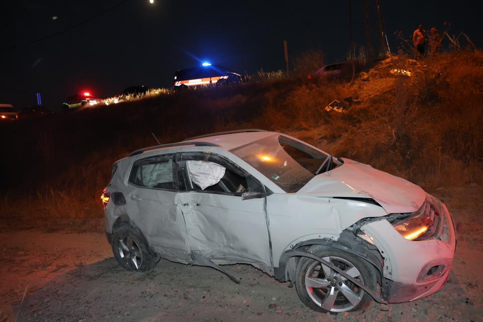 Gurbetçi aile otomobille takla attı