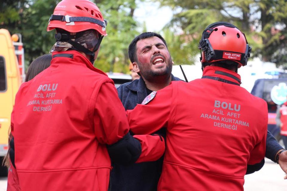 5.8'lik deprem senaryosu gerçeğini aratmadı