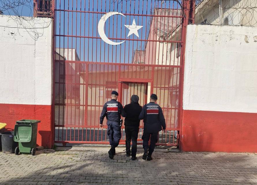 Efeler’de operasyon: 5 yıl hapis cezalı hükümlü yakalandı