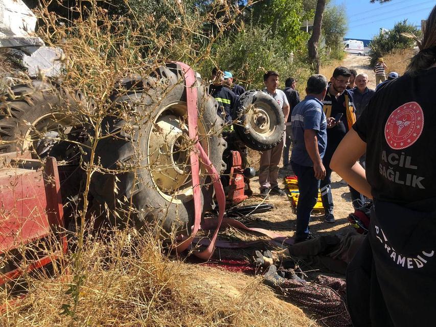 Traktör kazası faciası: Karı-koca olay yerinde hayatını kaybetti