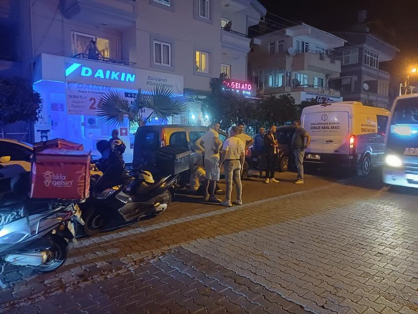 Lojmanda kalan adam ölü bulundu