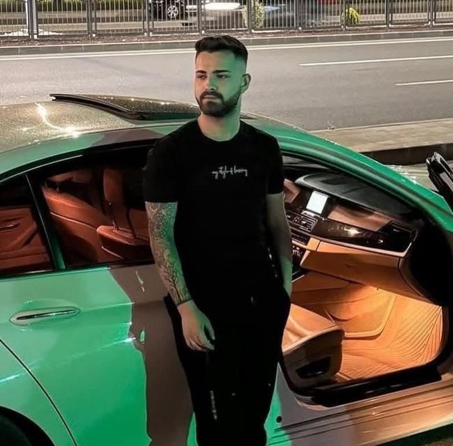 Otomobil önce bariyere çarptı sonra takla attı: 1 ölü, 1 yaralı