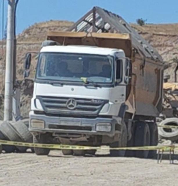 Kamyonun altında kalan kişi hayatını kaybetti