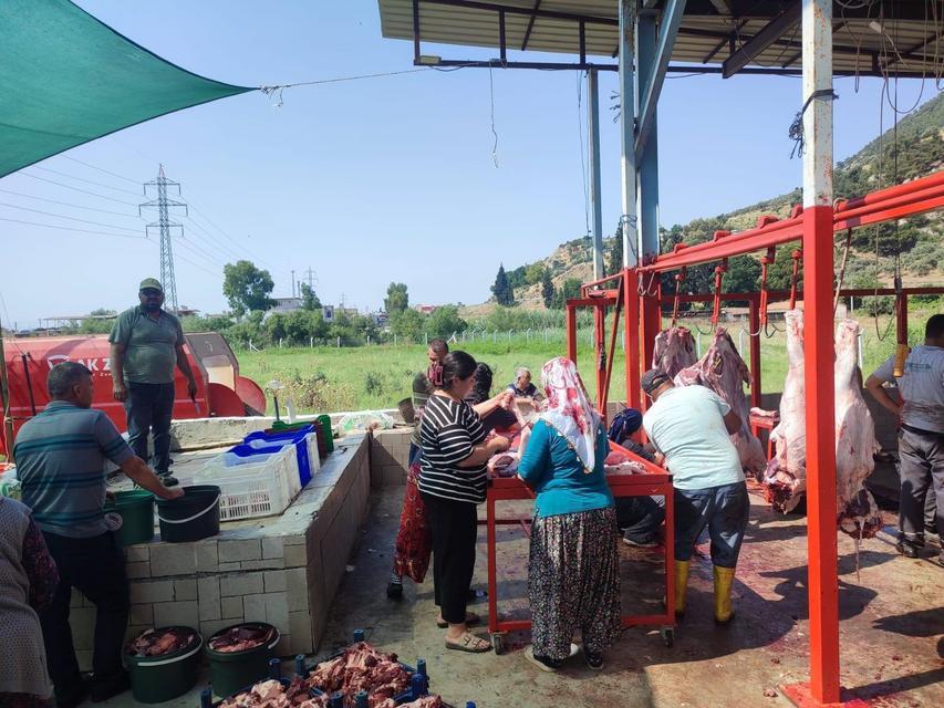 Söke’de kurban kesim alanlarında sıkı denetim