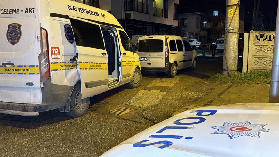 Sokak ortasında dehşet: Genç adam silahla kafasına sıktı