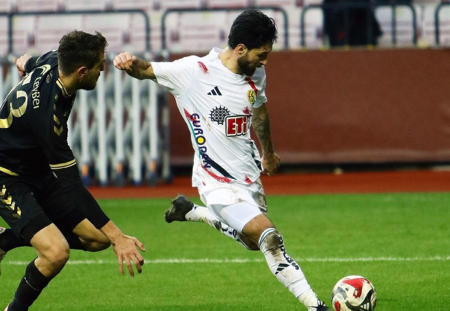 Altay, Eskişehir'de son nefeste yıkıldı