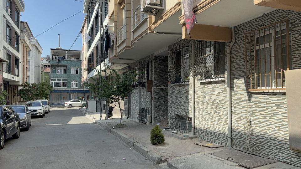 KÜÇÜKÇEKMECE'DE DEHŞET VEREN OLAY 2 AYLIK EŞİNİ YUMRUKLA ÖLDÜRDÜ