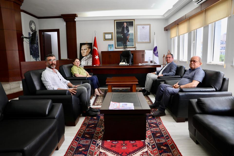 Karakoz ve Saatçı'dan Başkan Gençay'a ziyaret