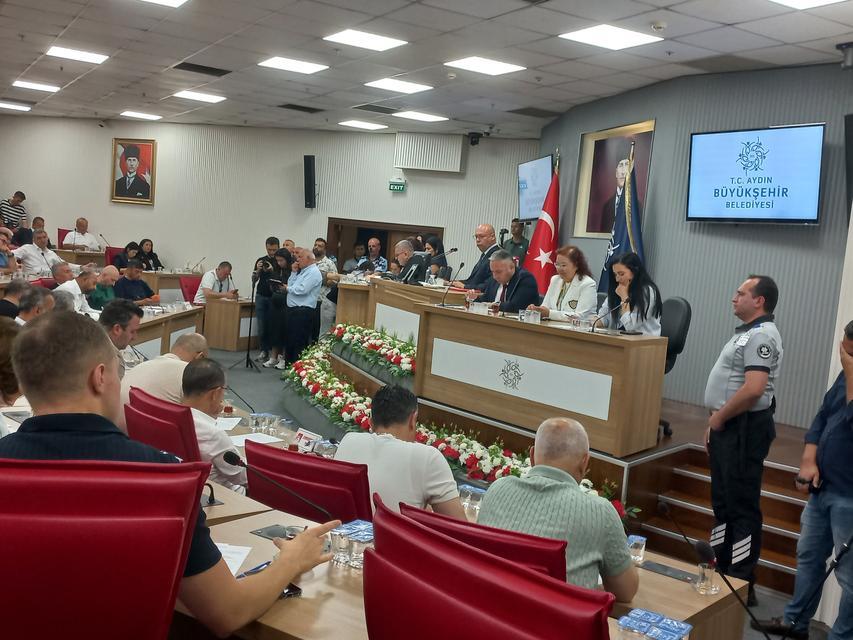 Aydın Büyükşehir Belediye Meclisi'nde yeni Divan Katibi belli oldu