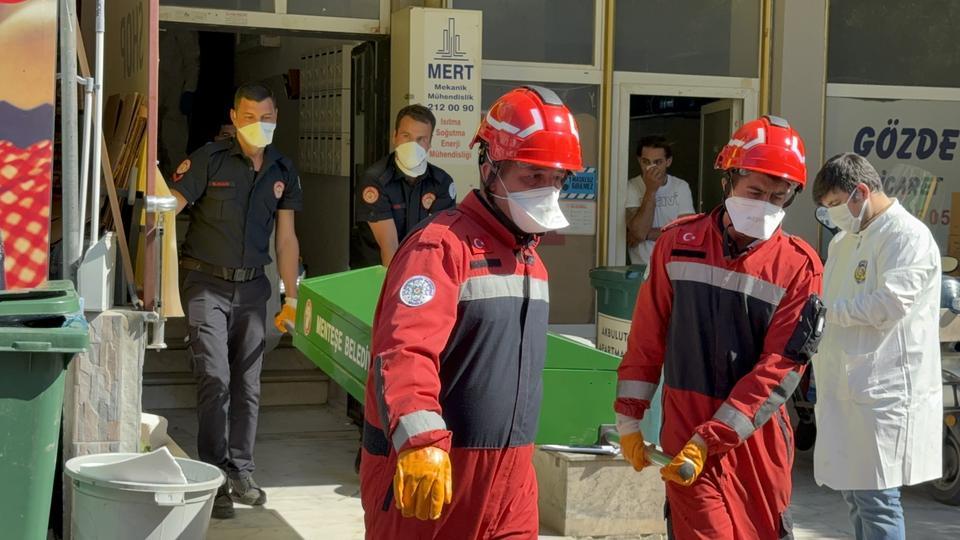 Kayıp yaşlı adam asansör boşluğunda ölü bulundu