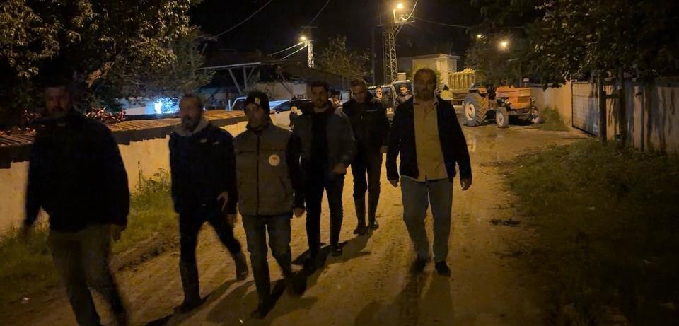 Çayın debisi yükseldi, bir köy tahliye edildi