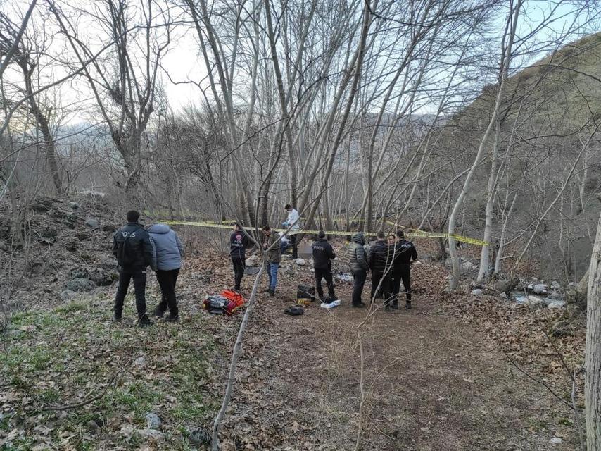 Dere yatağında erkek cesedi bulundu