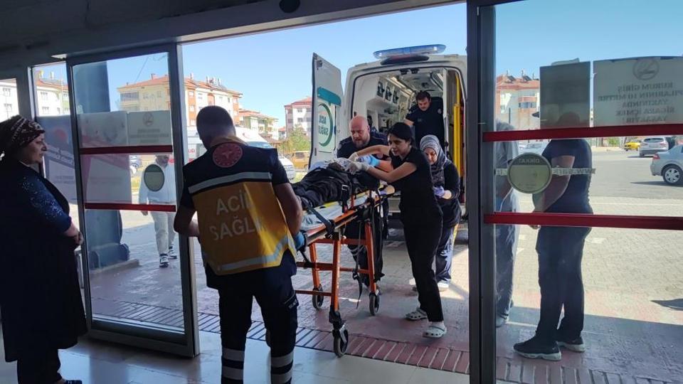 Tırın çarptığı elektrikli motosikletin sürücüsü hayatını kaybetti