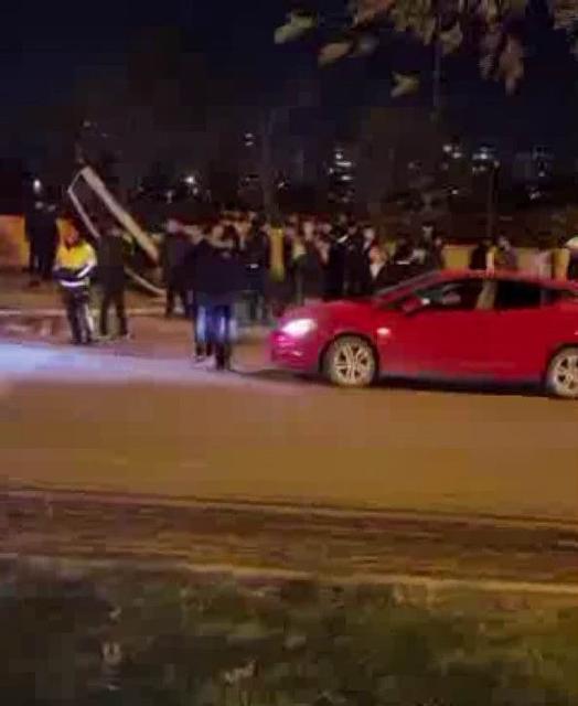 İki araç çarpıştı: 2 yaralı