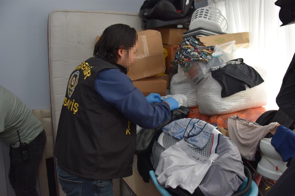 MASAJ SALONUNA FUHUŞ OPERASYONU: 3 GÖZALTI