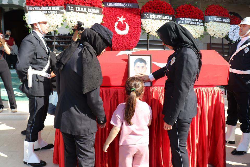 Aydınlı şehit son yolculuğuna uğurlandı